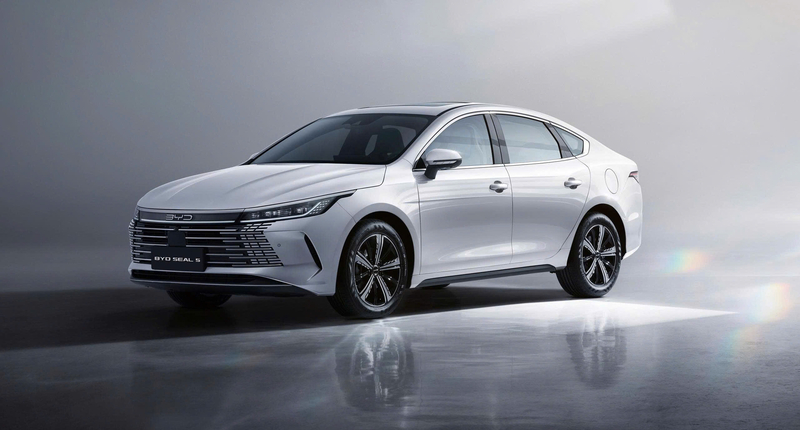 BYD Seal 5 Chính Thức Ra Mắt Tại Việt Nam Với Giá 696 Triệu Đồng